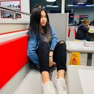 Meet your Posher, Genesis